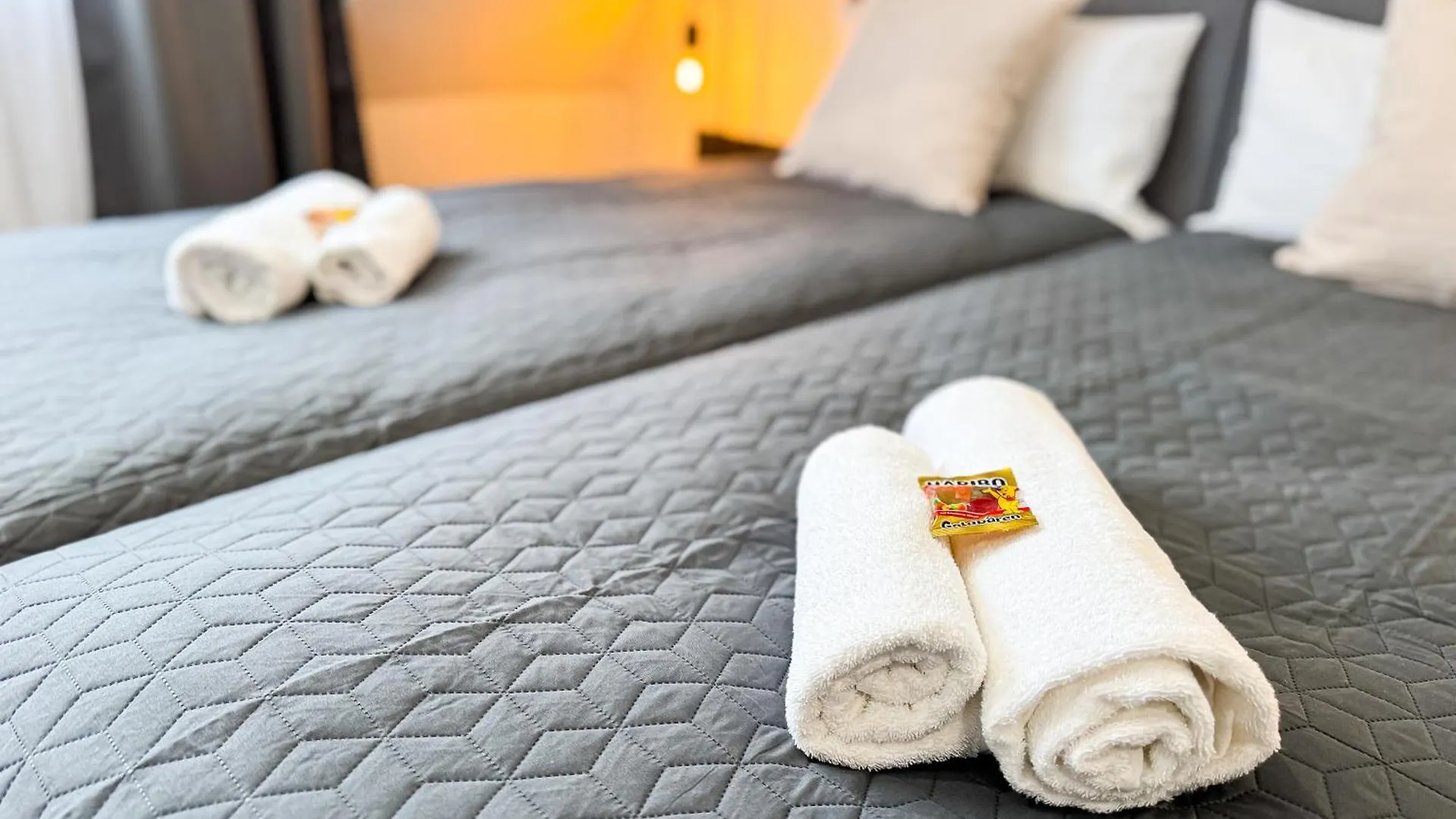 Immostay #8 - Haus Fuer 13 Personen Mit 7 Zimmer - Grosser Garten & Grill, Free Parking, Wlan Bremen